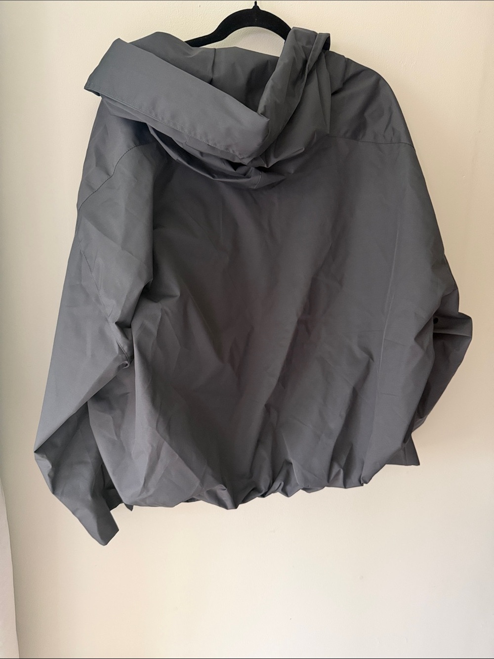 Elegant Charcoal Hooded Bomber Jacket - Picture 9 of 10